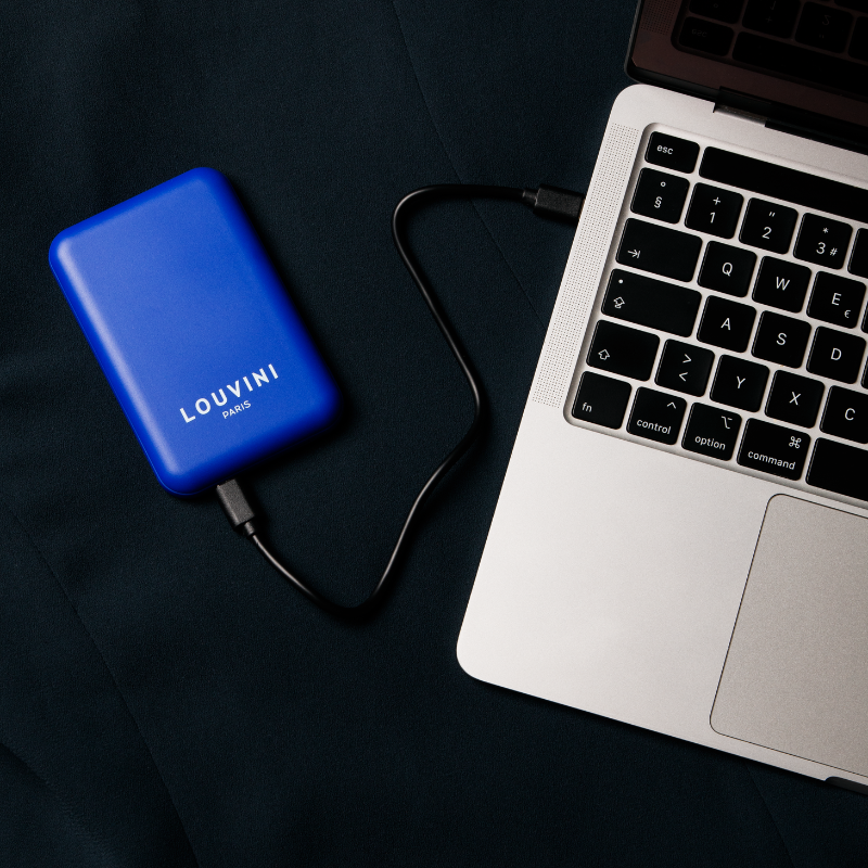 VOLT MAGNETIC EXTERNAL BATTERY